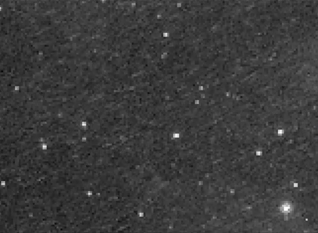 取樣不足的方塊星點與取樣過度的胖星對照